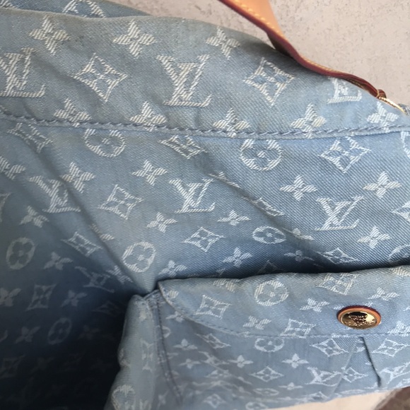 ๐โจ AUTHENTIC โจ๐ DENIM Louis Vuitton XL Denim Hobo Bag RARE - Picture 13 of 16